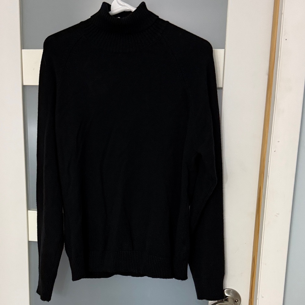 Forever 21 Black Turtleneck Sweater